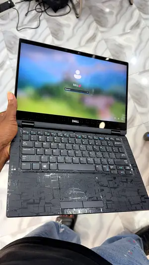 Dell Latitude 7390 2-in-1 Laptop - Core i5, 8GB RAM, 256GB SSD