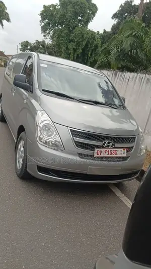 Hyundai Grand Starex 2016 Grey