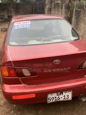 Toyota Corolla 2003 - Pink