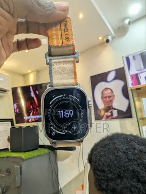 Apple Watch Ultra 2 Titanium 49mm