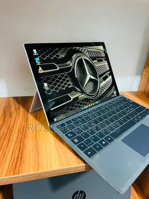 Microsoft Surface Pro 5 Laptop 8GB RAM, 256GB SSD