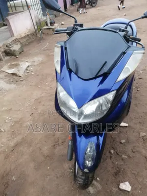 Yamaha Majesty 2017 Blue Scooter