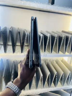 Dell Latitude 3190 2-in-1 Laptop
