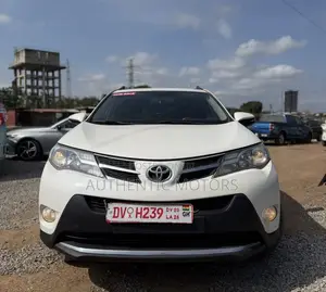 2015 Toyota RAV4 XLE AWD SUV