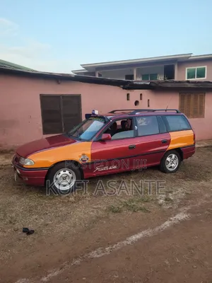 Opel Astra Station Wagon 2001 Red
