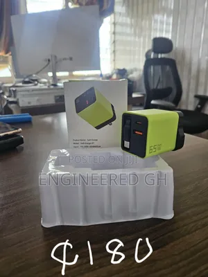 65W GaN Fast Charger with Retractable Cable