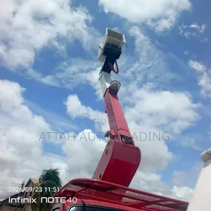 Hyundai HD78 4WD Manlift Truck
