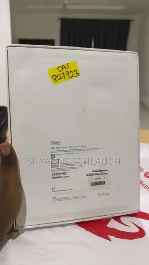 New Apple iPad Pro 13" (2025) 256GB Black