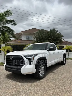 2024 Toyota Tundra SR5 CrewMax 6.5' Bed White