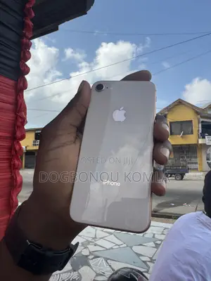 Apple iPhone 8 64GB White