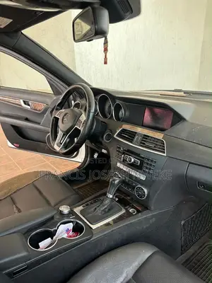 2013 Mercedes-Benz C300 Luxury 4Matic Sedan