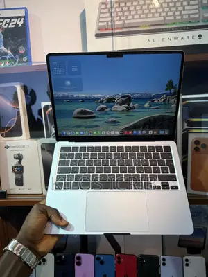 Apple MacBook Air 2025 M4 16GB RAM 256GB SSD