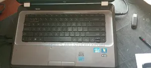 HP 14-dq1025cl Laptop - Intel Core i7, 4GB RAM, SSHD+SSD 32GB