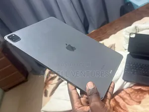 New Apple iPad Pro 12.9 (2022) 512GB Gray