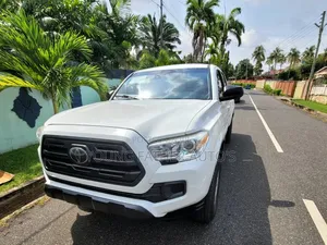 2018 Toyota Tacoma TRD Sport White