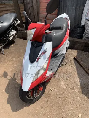 SYM Jet 125 Scooter - Red