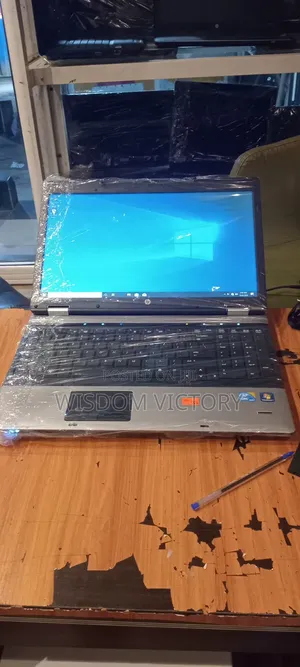 New HP 15-dw3031 Laptop: 8GB RAM, Intel Core i5, 500GB HDD