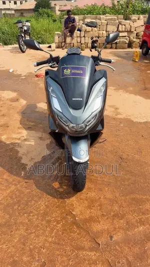 Honda PCX 125 2024 Green