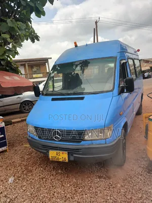 Mercedes-Benz Sprinter 2005 Bus