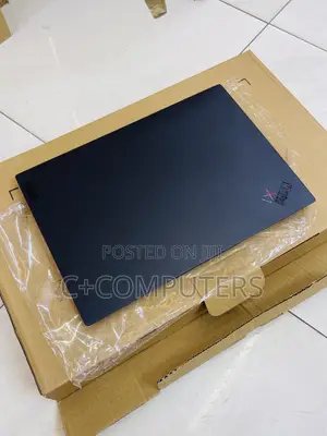 New Lenovo ThinkPad X1 Carbon Gen 10 Laptop