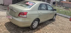 Toyota Belta 2008 Beige