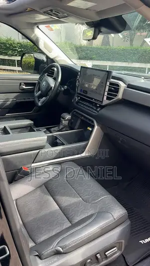 2022 Toyota Tundra Limited Black