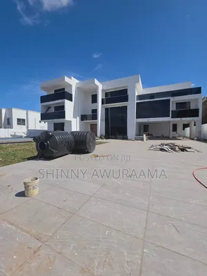 7-Bedroom Mansion with Pool in Adjiringanor, East Legon