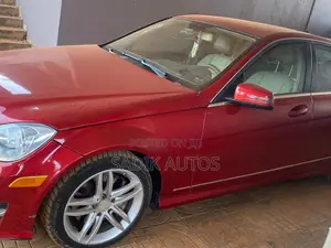 2014 Mercedes-Benz C300 Luxury 4Matic Sedan AWD