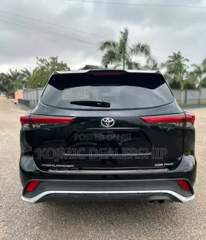 2022 Toyota Highlander XLE Black