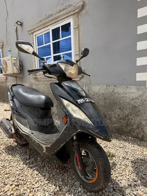Kymco G5 Scooter 2024 - Black