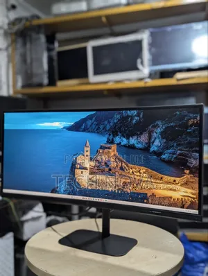 Dell UltraSharp 34" Curved UltraWide QHD Monitor