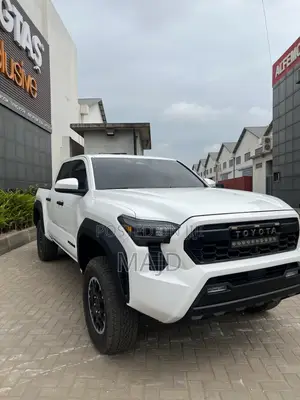 Toyota Tacoma TRD Off-Road Double Cab 2025