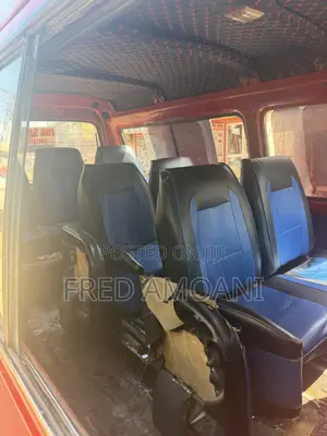 Hyundai H-100 1995 Red
