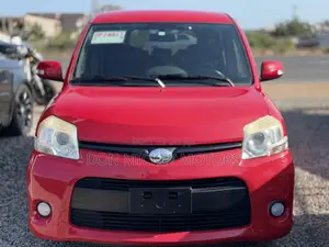 2013 Toyota Sienta 1.5 FWD Red
