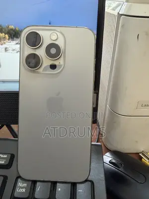Apple iPhone 15 Pro 256GB Gray