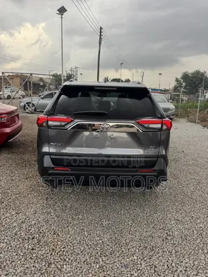 2022 Toyota RAV4 LE SUV