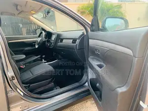 Mitsubishi Outlander ES 2018