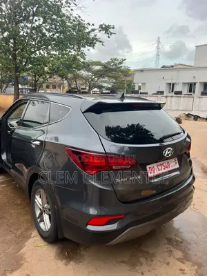 Hyundai Santa Fe 2018 Gray