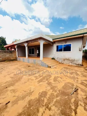 3 Bedroom House for Sale in Malejor, Adenta