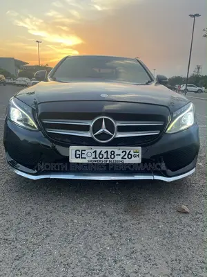 2016 Mercedes-Benz C300 Luxury 4Matic Sedan