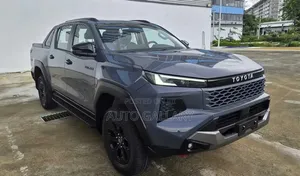 New Toyota Hilux Legend 2026 Gray