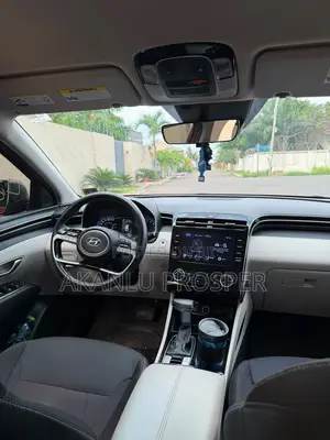 2022 Hyundai Tucson SE Red