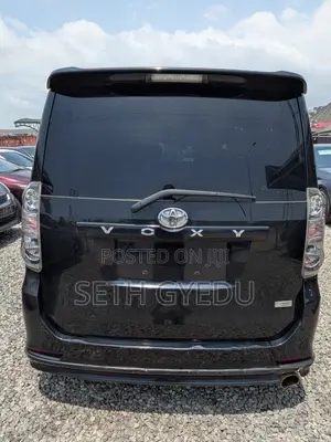 Toyota Voxy 2011 Black