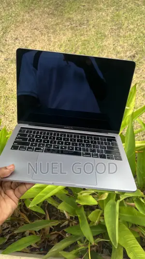 Apple MacBook Pro 2019 13" Intel Core i5 8GB RAM 256GB SSD