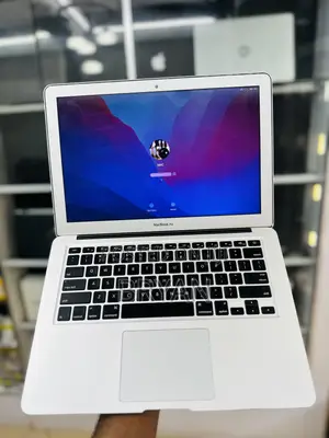 Apple MacBook Air 2015 13" 8GB RAM Intel Core i5 SSD 256GB