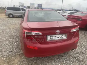 2014 Toyota Camry SE Sport Sedan