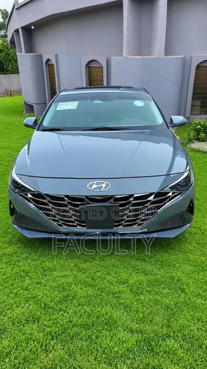2022 Hyundai Elantra SE Gray