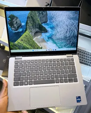 Dell Latitude 5330 2-in-1 Laptop - 16GB RAM, 256GB SSD