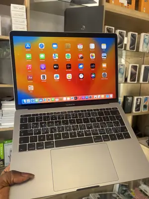 Apple MacBook Pro 2017 8GB RAM, 128GB SSD