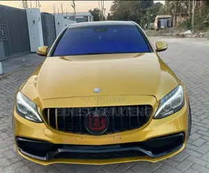 Mercedes-Benz C300 2016